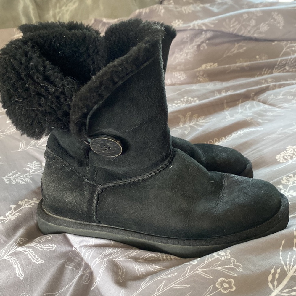 Ugg Bailey Button - image 2